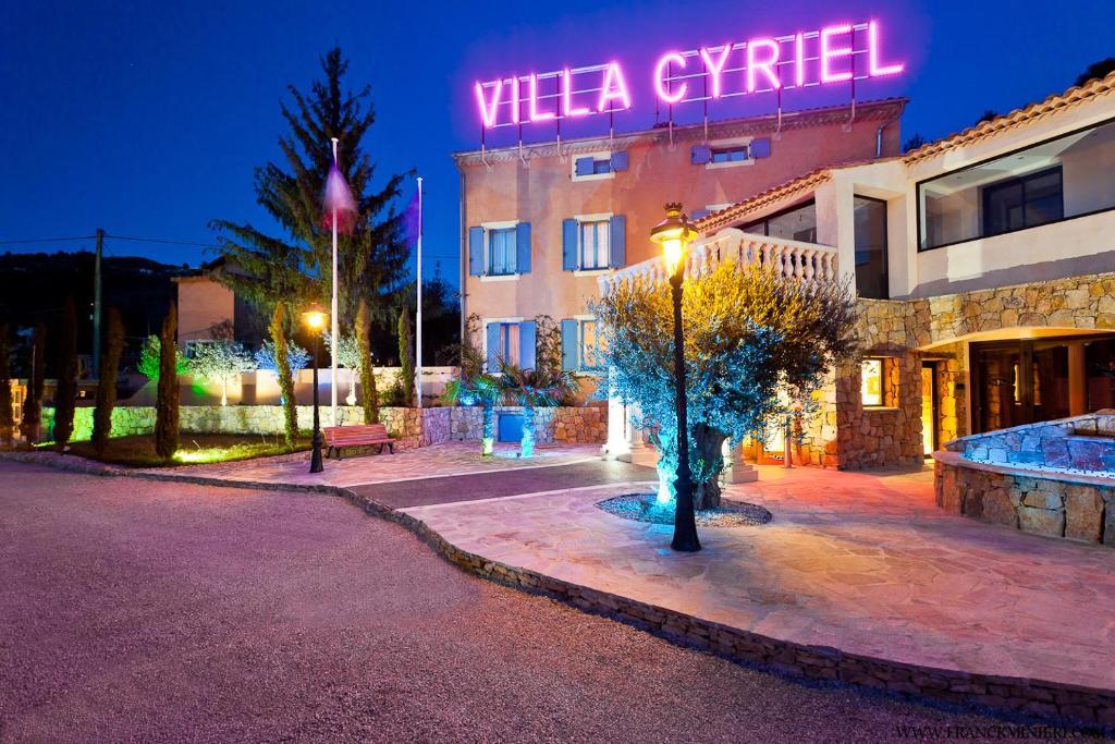 Hotel Cyriel 3*
