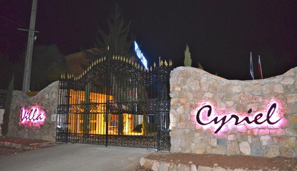 Hotel Cyriel Contes (Alpes-Maritimes)